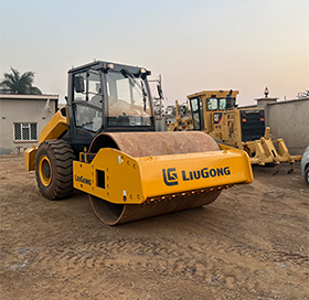 Standard Excavator